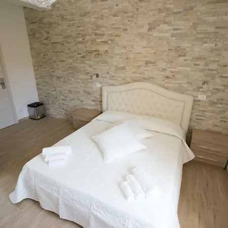 Sole E Luna Bed & Breakfast 3*