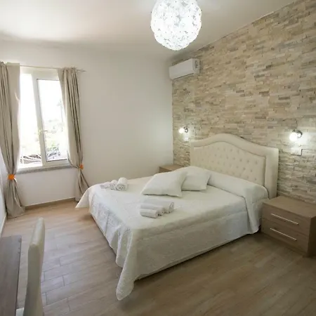Sole E Luna Bed and breakfast San Teodoro (Sardinia)
