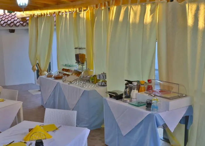 Sole E Luna San Teodoro